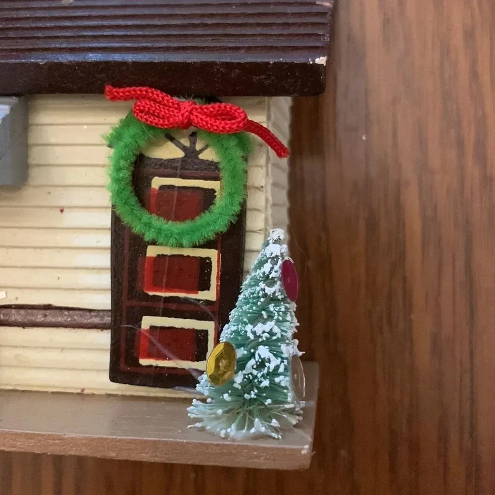 Large vintage wooden house or cabin‎ Christmas tree ornament